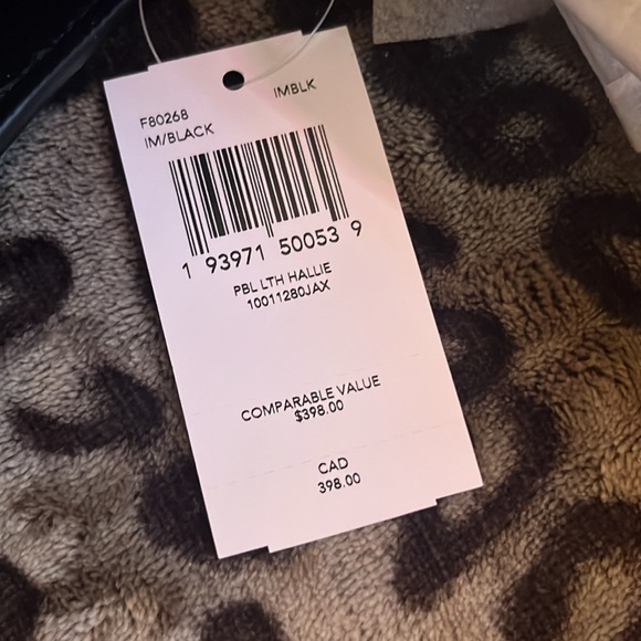 Coach Hallie bag 🖤 - Picture 9 of 9